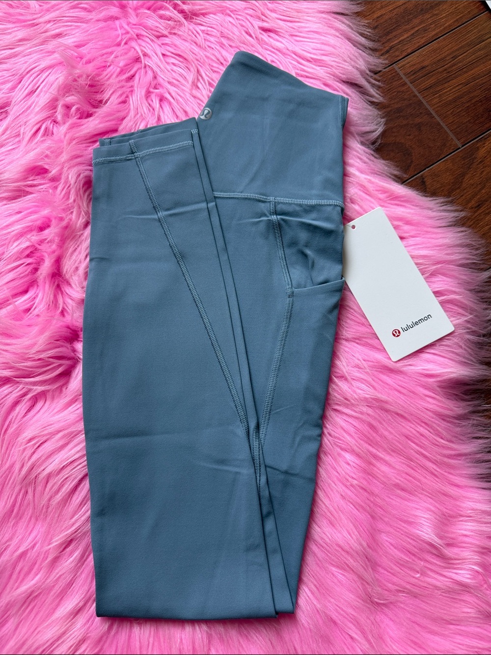 Lululemon Size 4 align HR 28” pockets steel blue, NWT